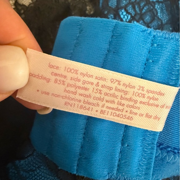 Cacique Full Figure Blue and Black Lace Bra - Picture 5 of 7